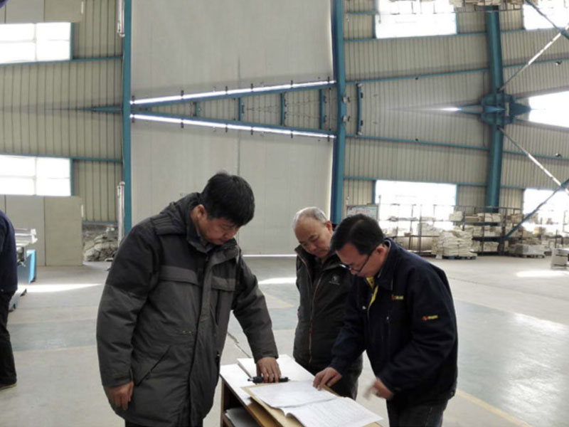 布瑞克斯機械“封卷龍”順利通過國家印刷機械質量監督檢驗中心審核通過